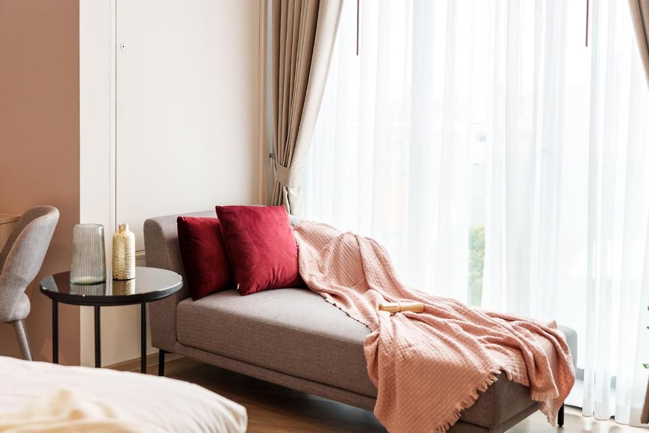 Apartment Edge #0182 *