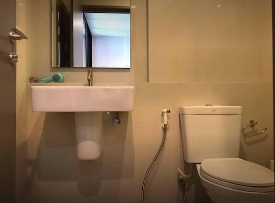 Apartment 海景2居室芭堤雅市区the Base网红无边泳池紧邻中央商场 Pattaya