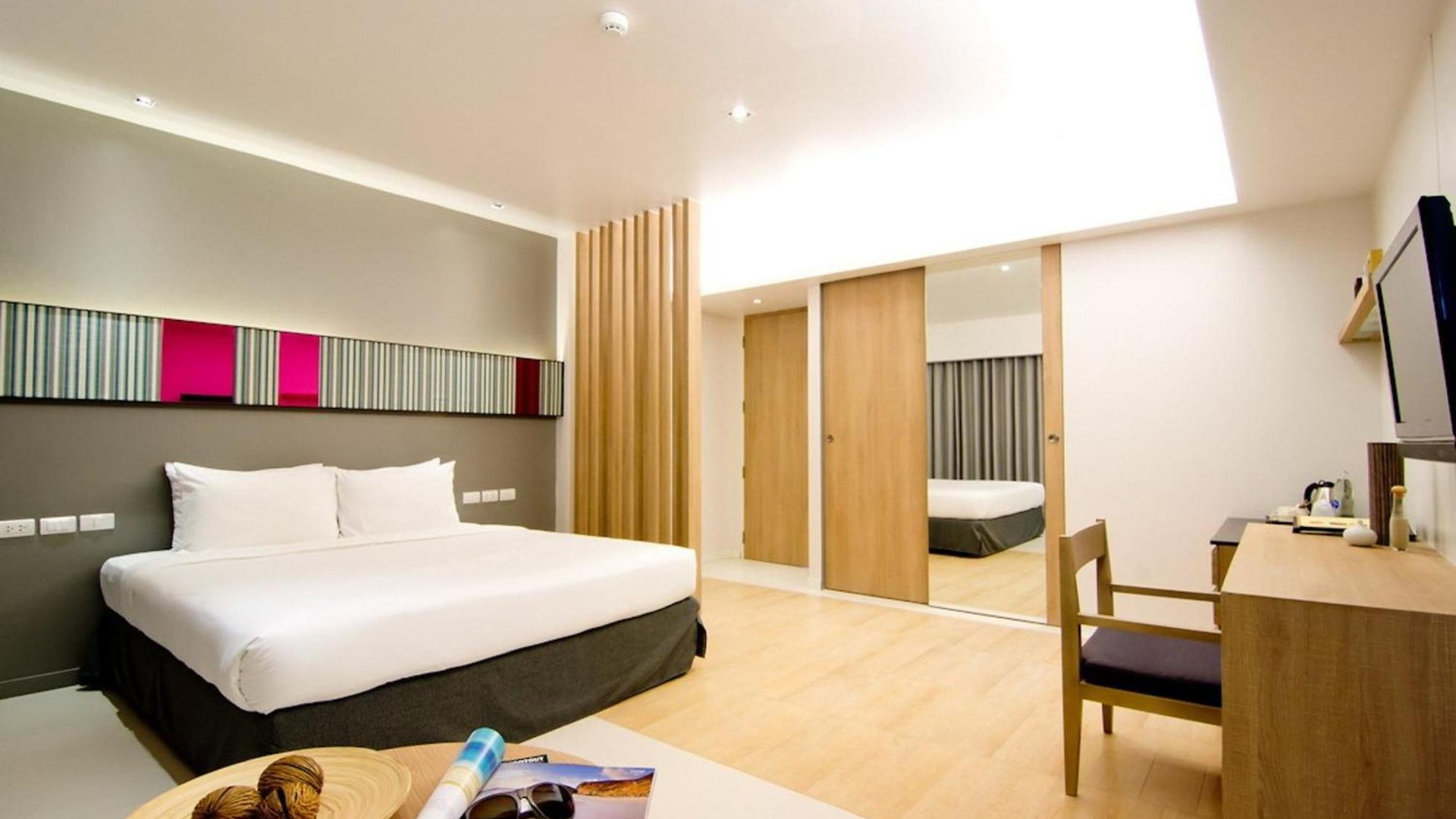 The Sun Xclusive โรงแรม 3*