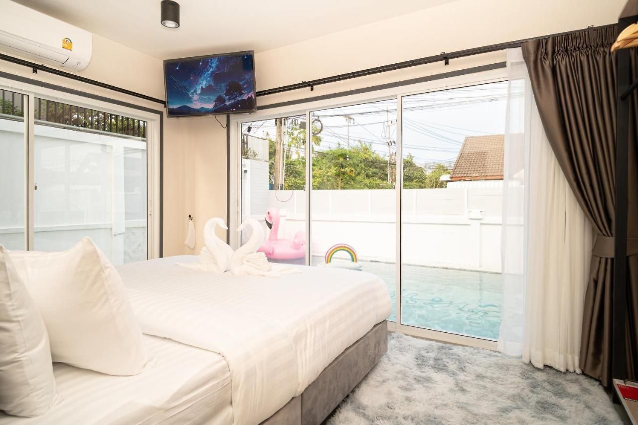 Mohana Pool 4 Bedrooms Near Walking Street * Pattaya