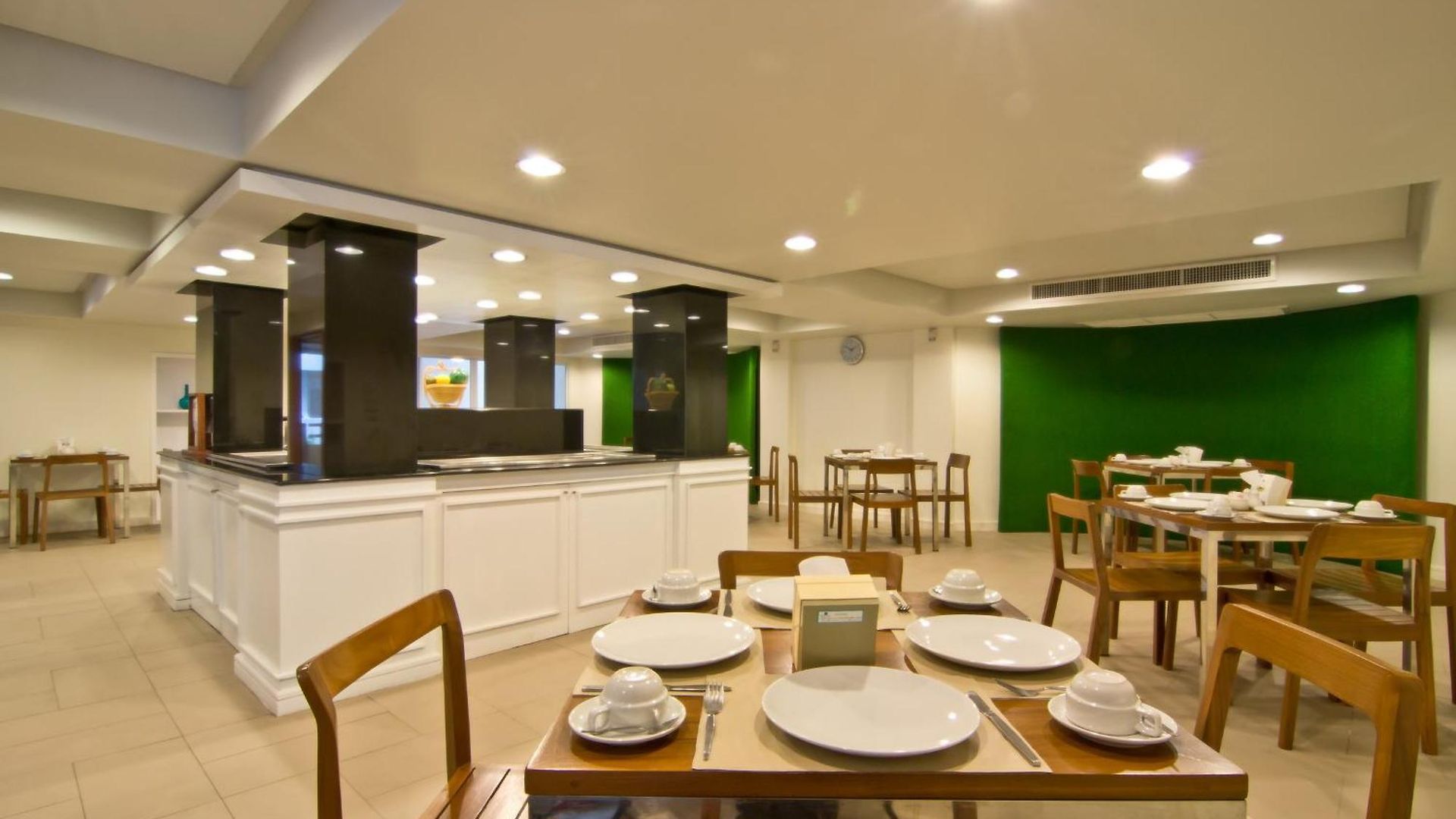 Sunshine & Residences Pattaya