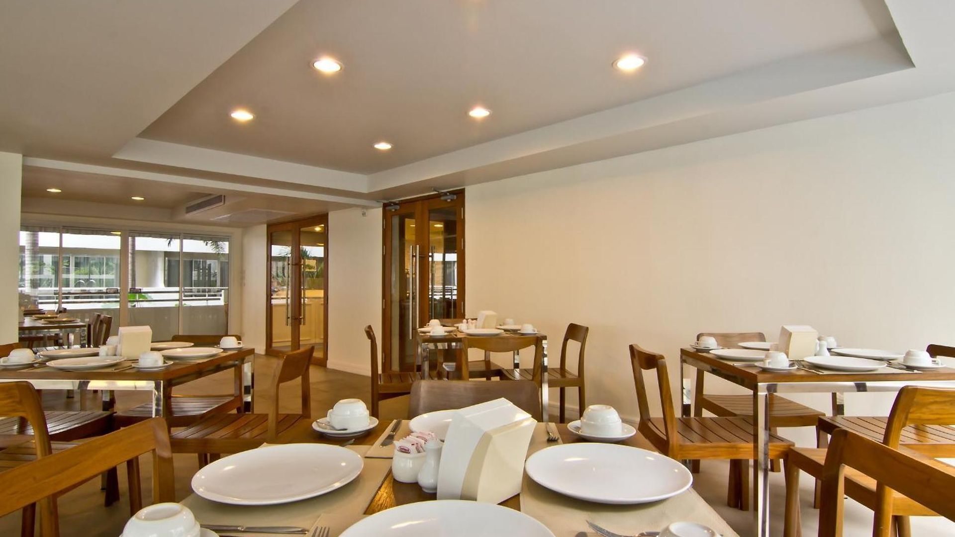 Sunshine & Residences Pattaya