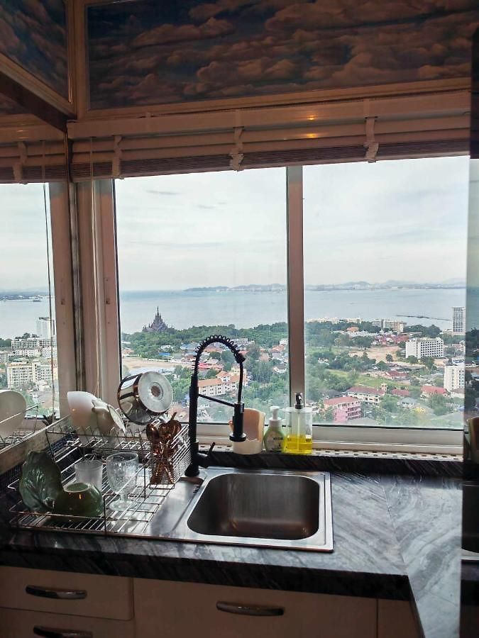 อพาร์ทเม้น Art Under The Clouds 32nd Floor Sea View Superhost *