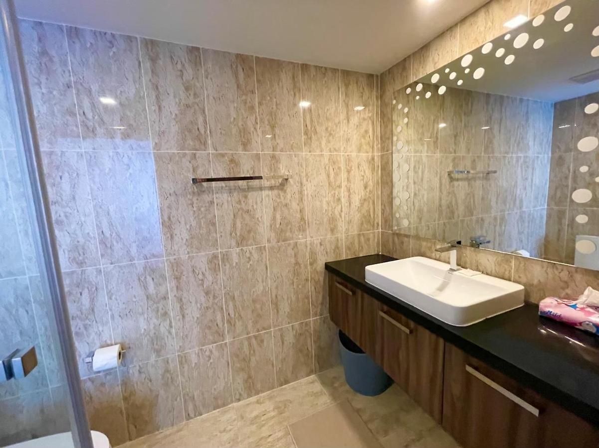อพาร์ทเม้น Large Deluxe 5 Grand Avenue Pattaya