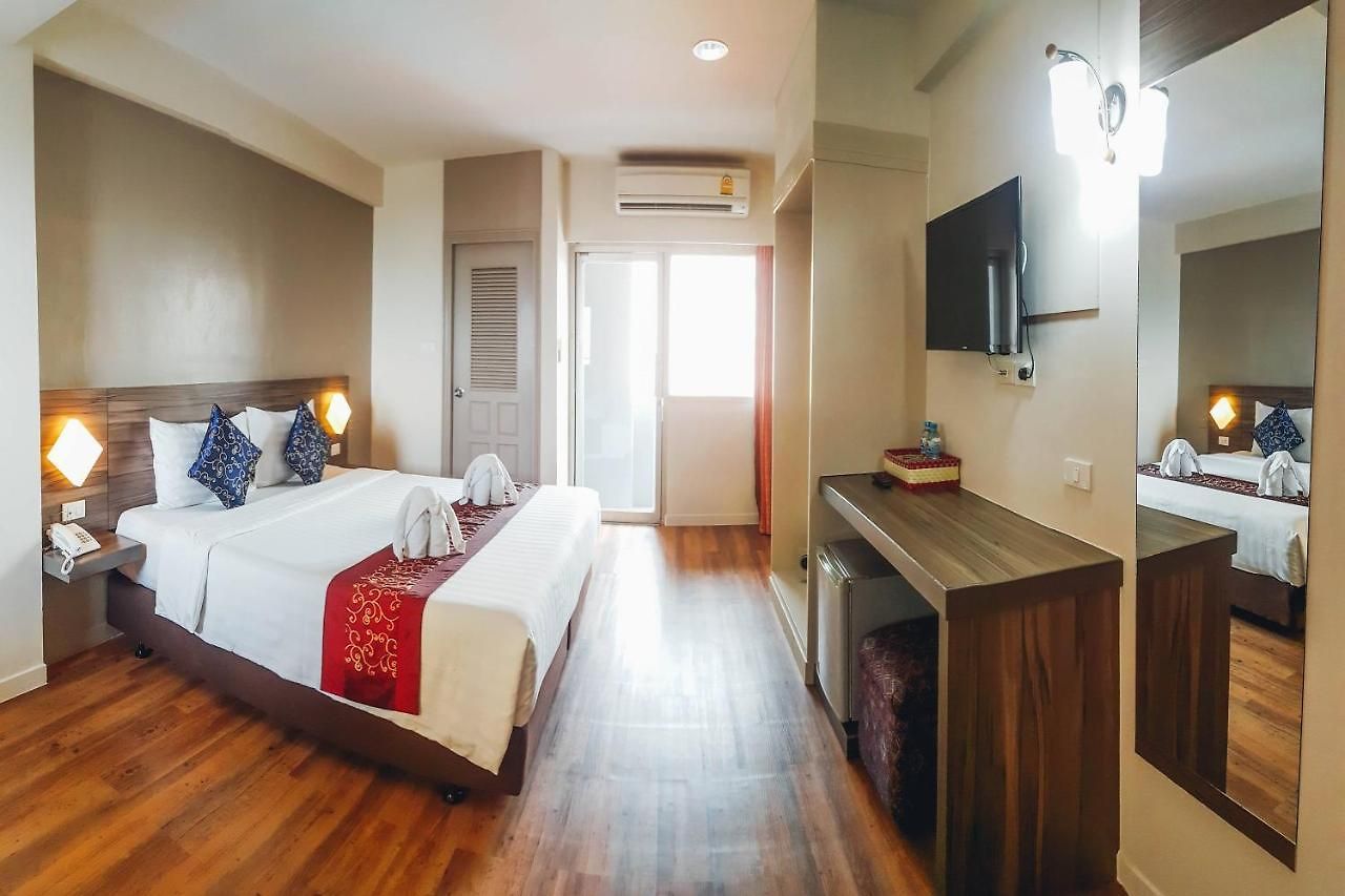โรงแรม โรงแรมอีสท์ตินี่ Pattaya