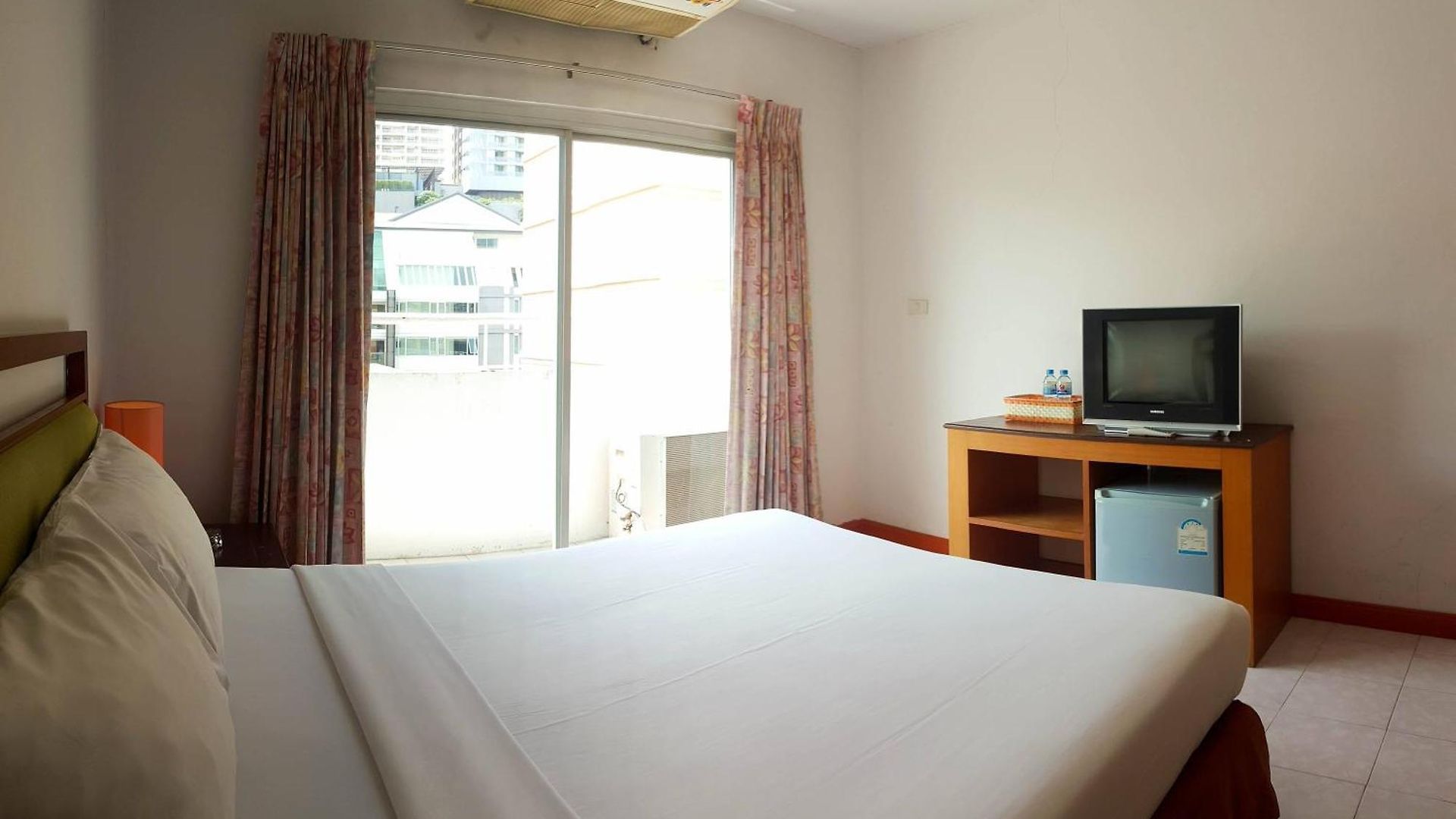 Eastiny Bella Vista โรงแรม