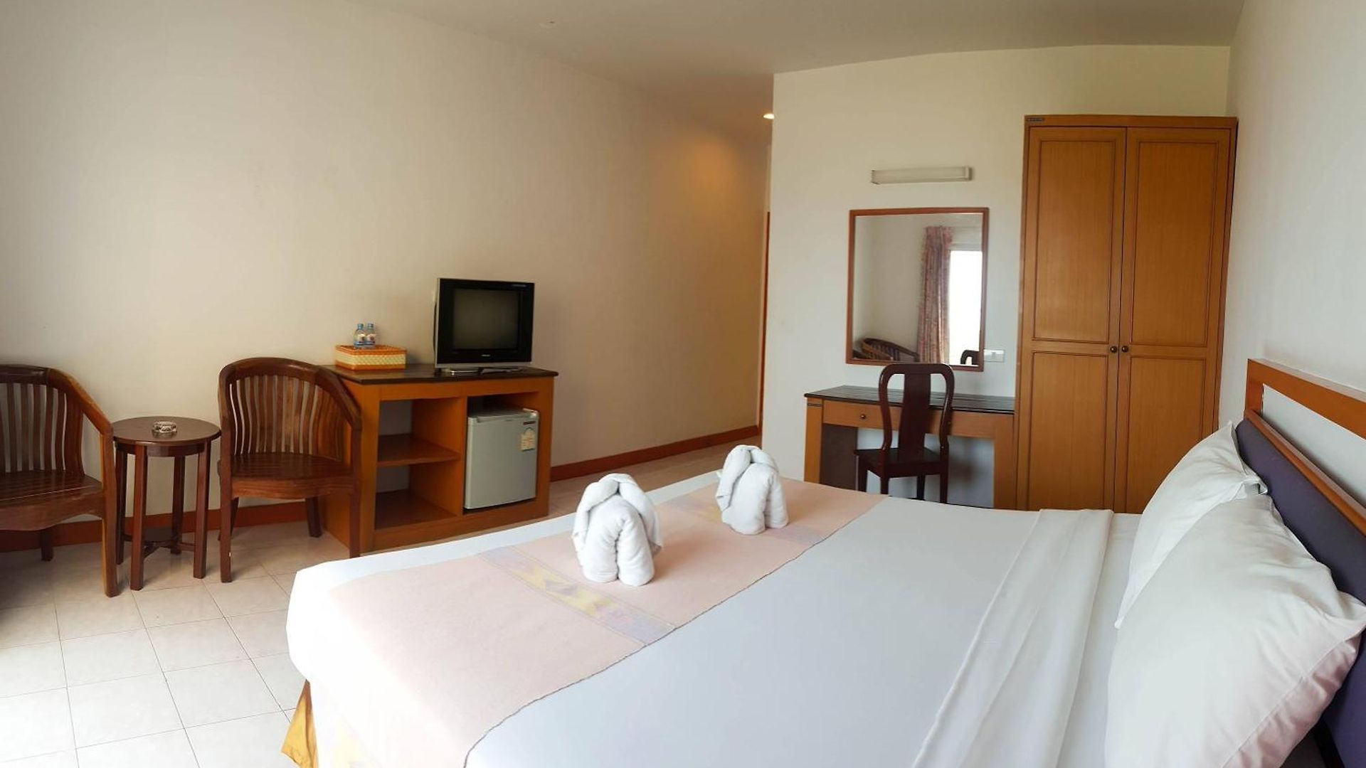 โรงแรม Eastiny Bella Vista 2*