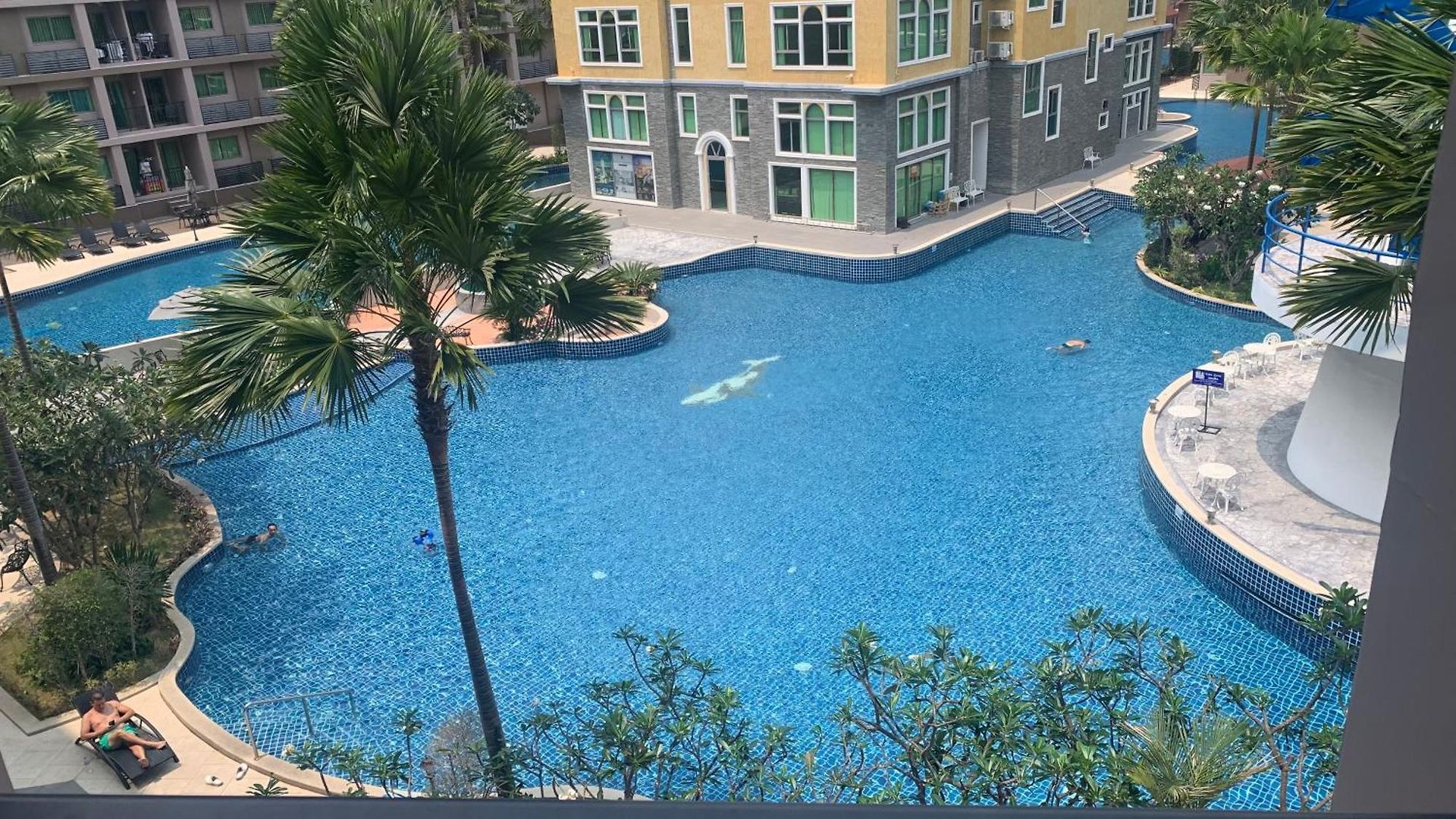 High Floor Pool View Near Walking Street Arcadia 高楼层泳池景 高速网络 智能电视 * Pattaya