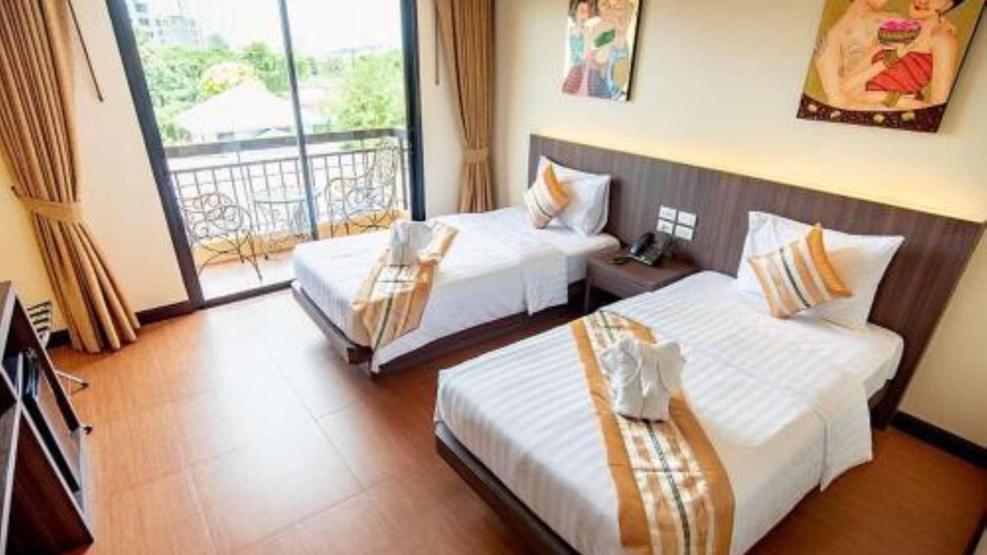 The Ld โรงแรม 4*