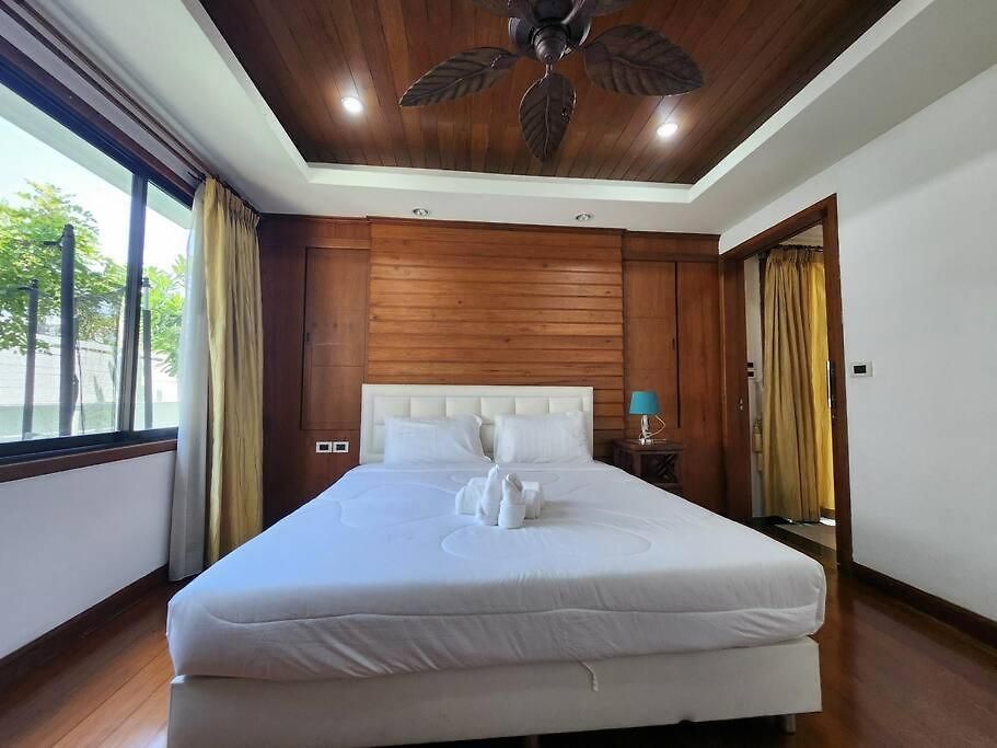D30长住优惠-市中心海边高端别墅区6间卧室泳池别墅 Pattaya
