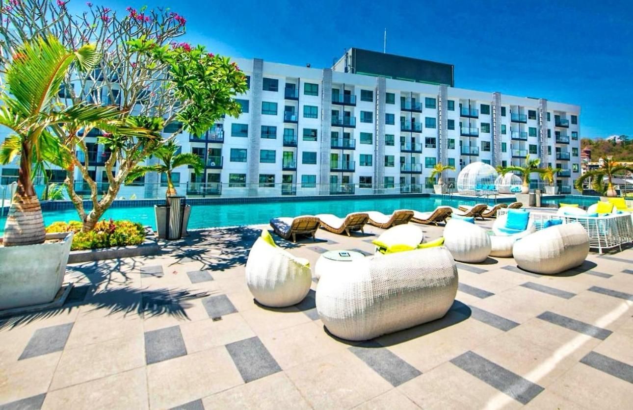 Arcadia Beach Pool View อพาร์ทเม้น Pattaya