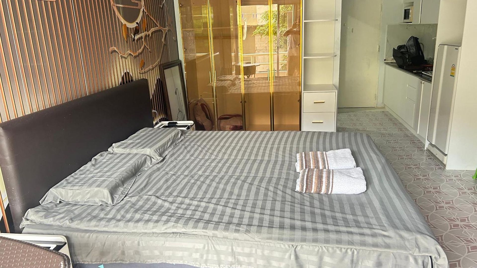 อพาร์ทเม้น Mina View 2 Pattaya