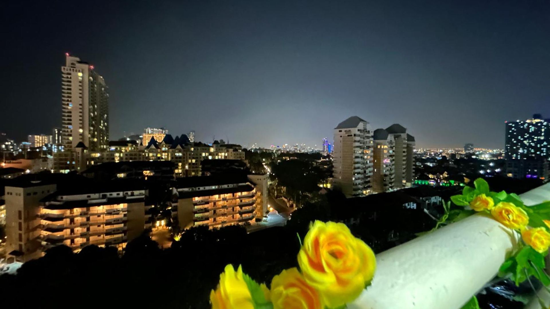 Mina View 2 อพาร์ทเม้น *