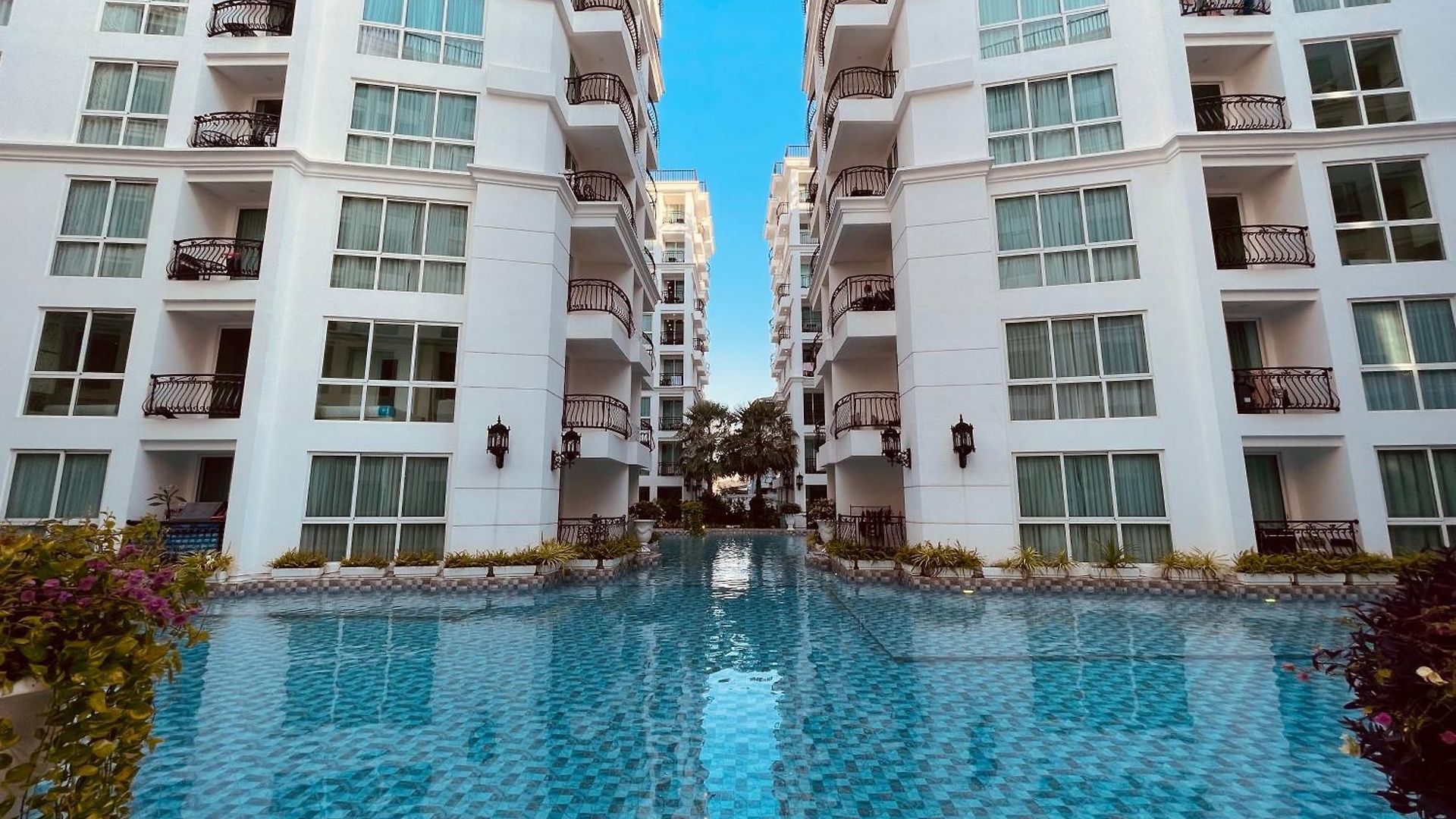 อพาร์ทเม้น Garden Olympus & Yahaha *
