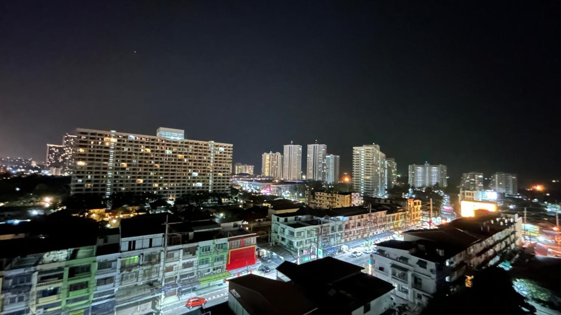 Mena美景公寓酒店 อพาร์ทเม้น Pattaya