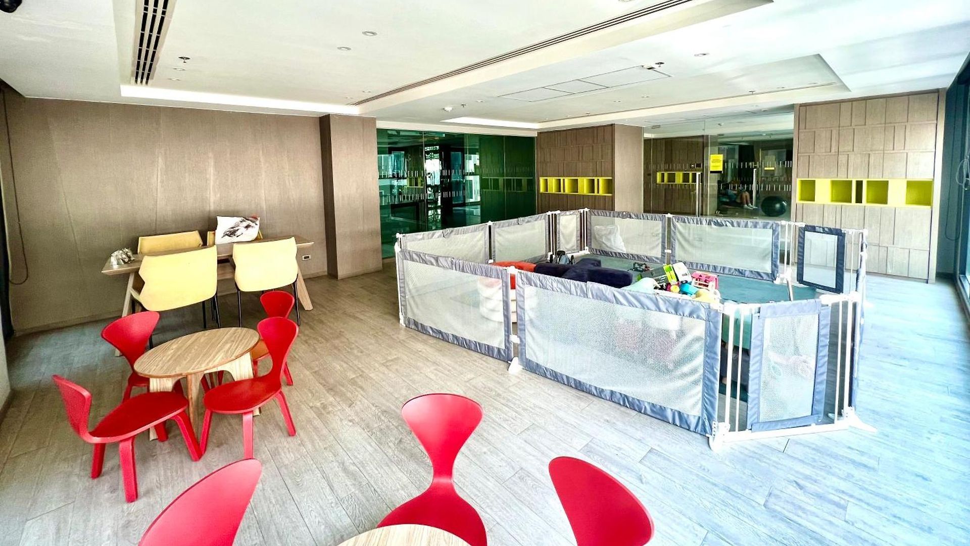 อพาร์ทเม้น Sea View @the Base Pattaya