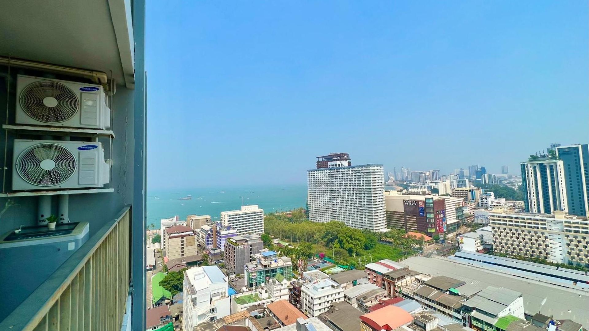 อพาร์ทเม้น Sea View @the Base