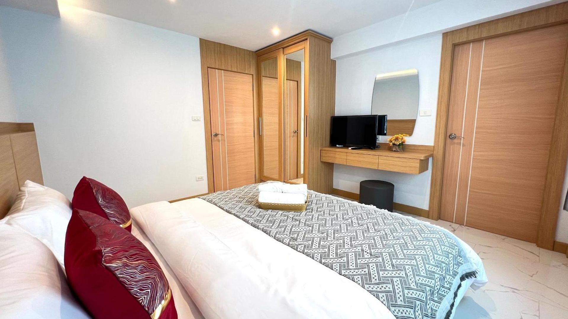 House- 171, Private Pool 4 Bed5bath Near Walking St, Bbq วิลล่า Pattaya