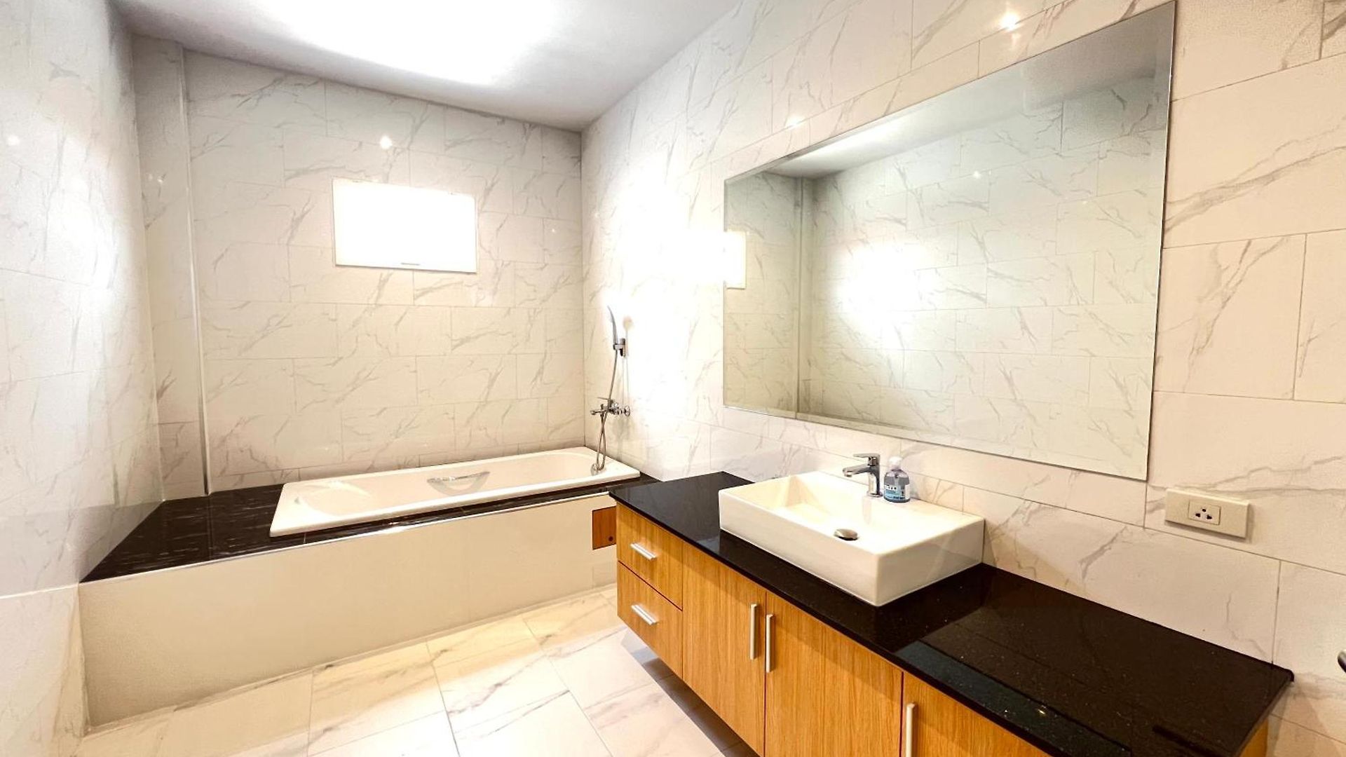 House- 171, Private Pool 4 Bed5bath Near Walking St, Bbq *