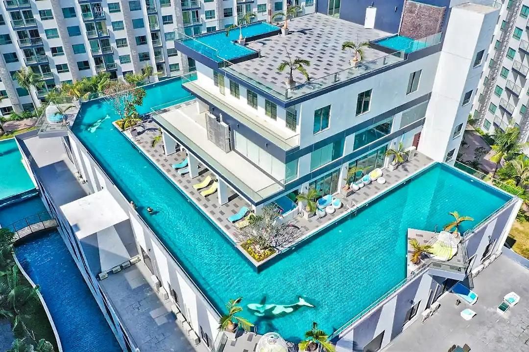 Arcadia Beach Pool View อพาร์ทเม้น