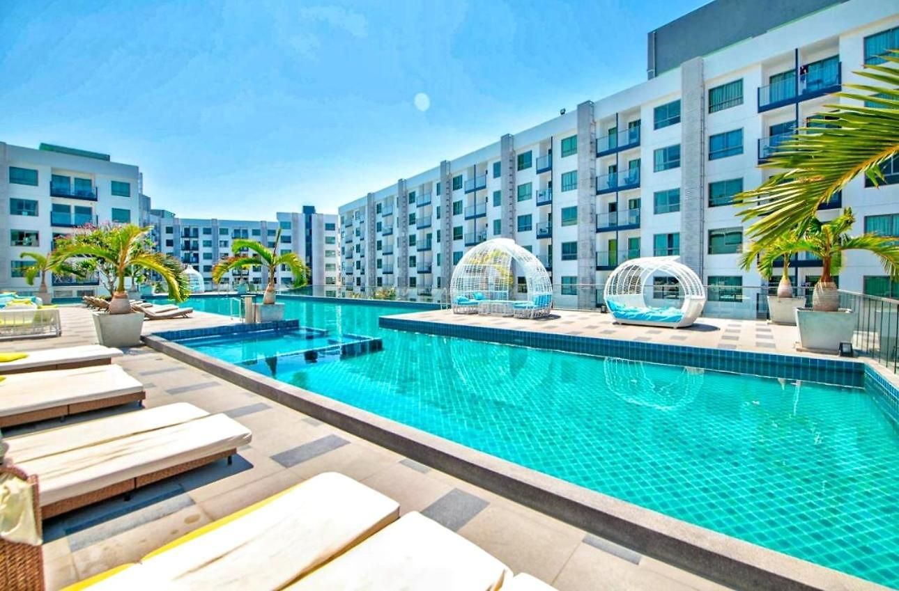 Arcadia Beach Pool View อพาร์ทเม้น *