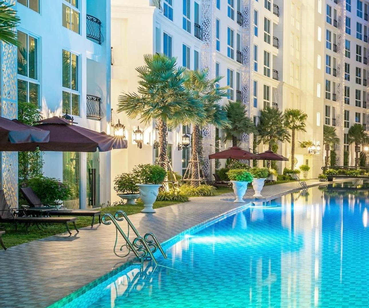 Apartment Center Luxurious Garden 2