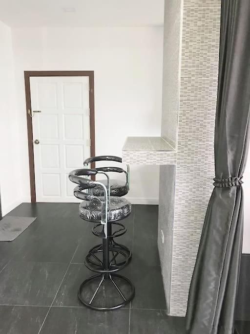 Moderne Og Delikat Pa Stranden I Jomtien