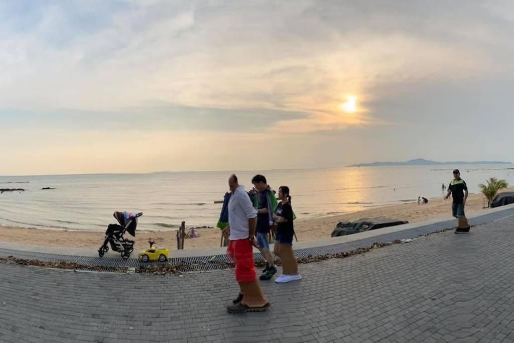 อพาร์ทเม้น Moderne Og Delikat Pa Stranden I Jomtien *