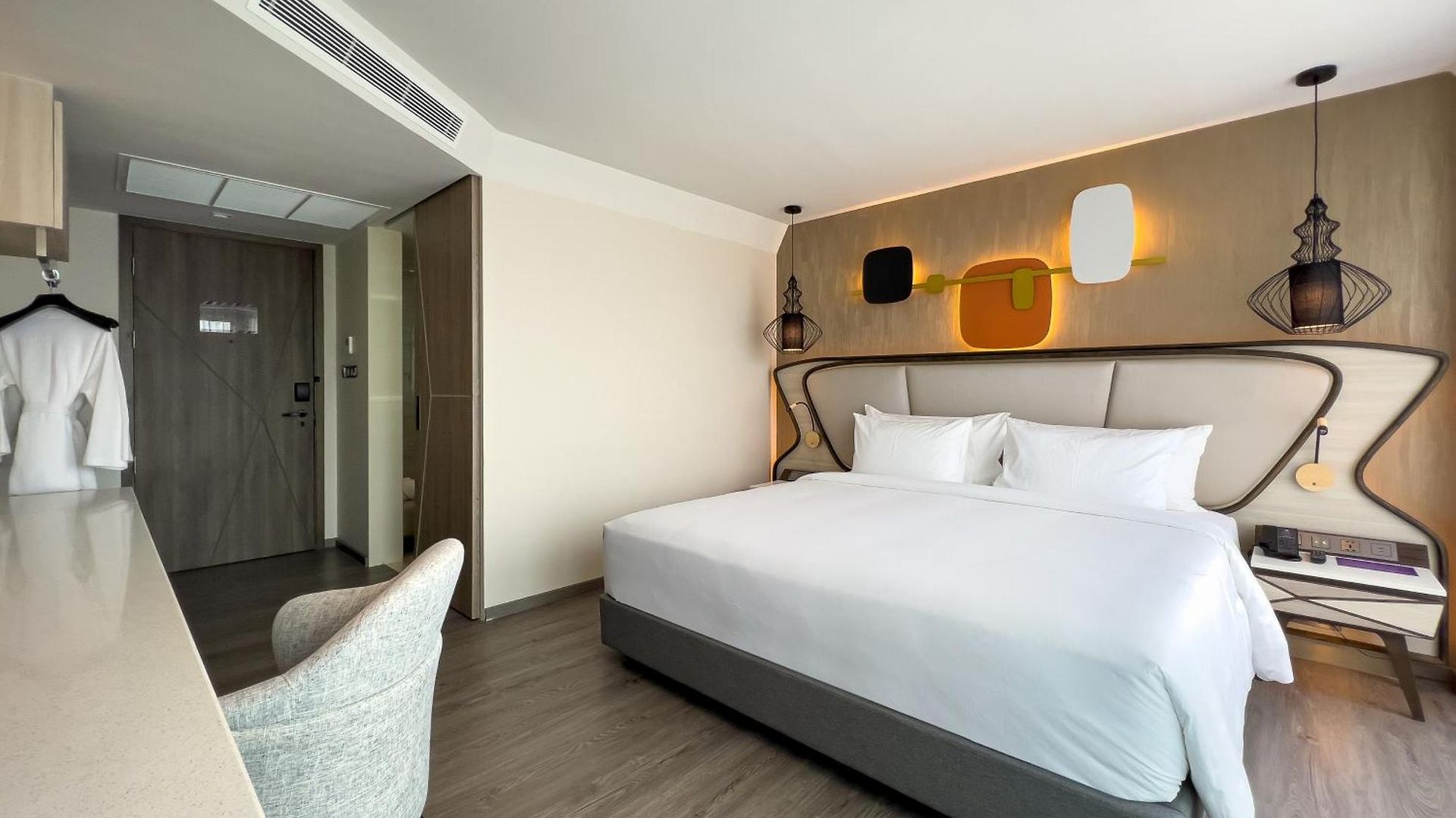โรงแรม Amethyst