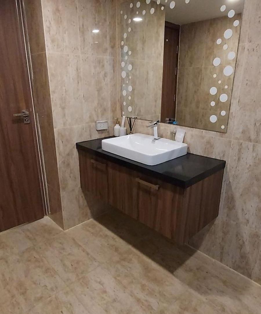 Grand Avenue, Luxury Suite, 72sqm Pool View With Lounge Area