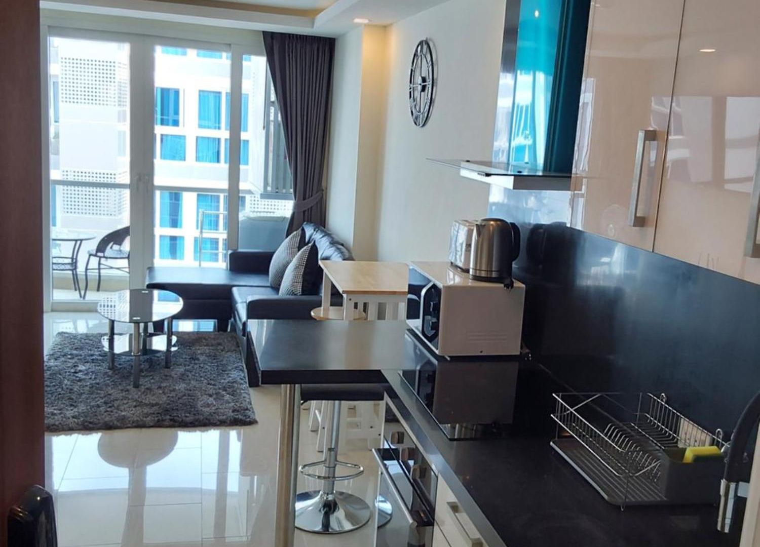 อพาร์ทเม้น Grand Avenue, 2 Bed-/ 2 Bathroom, 70 Sqm, Pool View Pattaya