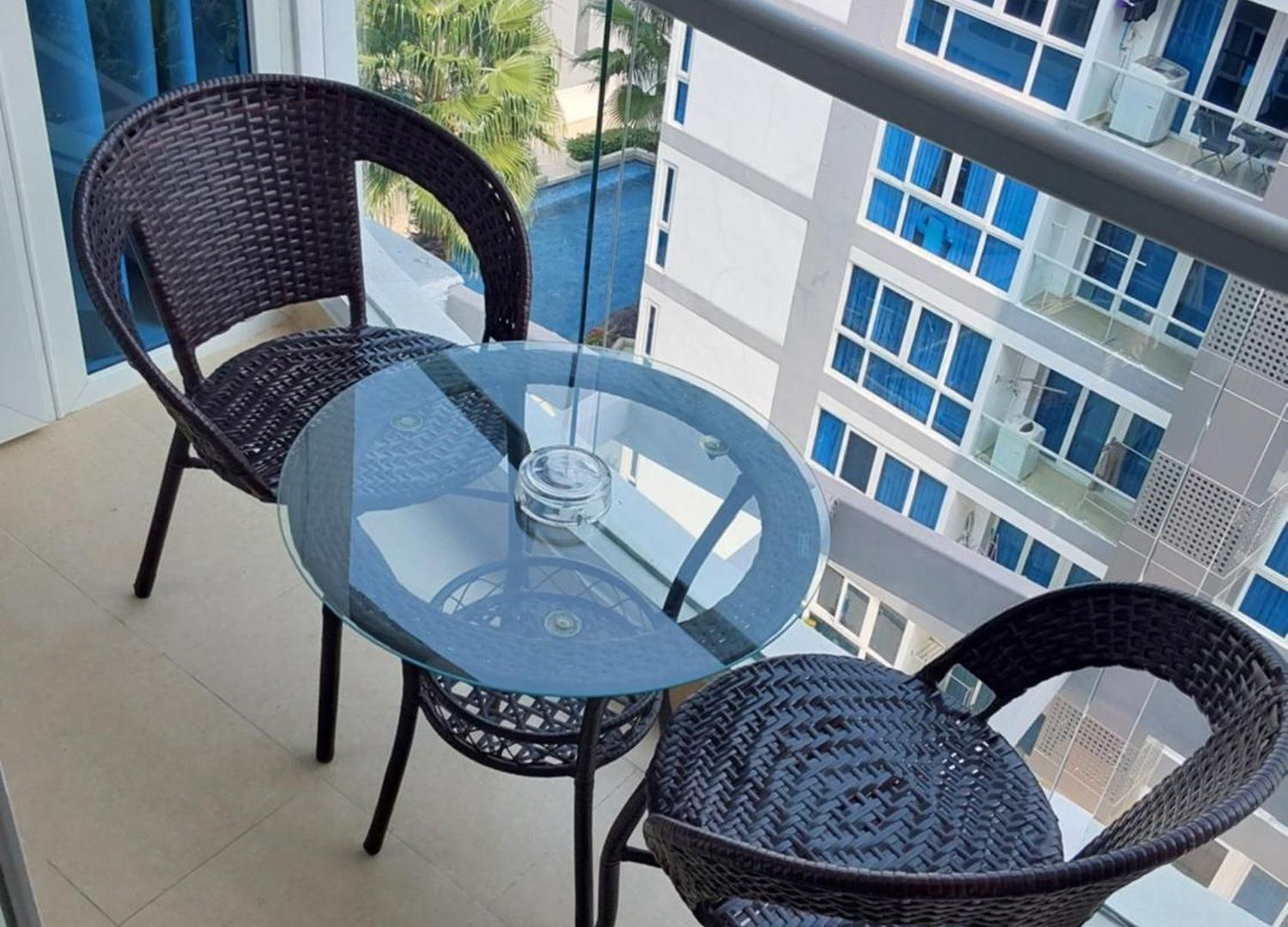 Grand Avenue, 2 Bed-/ 2 Bathroom, 70 Sqm, Pool View อพาร์ทเม้น
