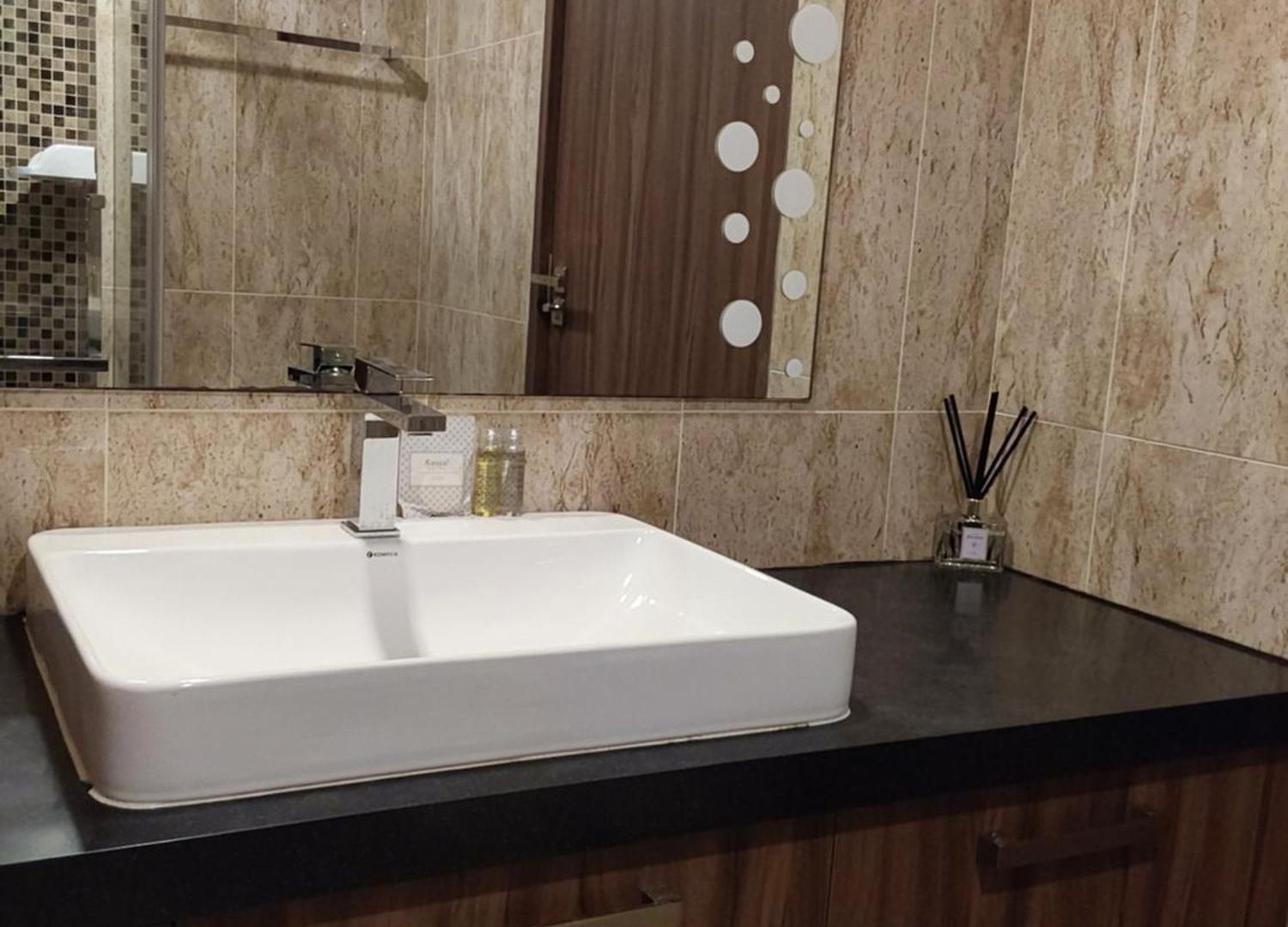 Grand Avenue, 2 Bed-/ 2 Bathroom, 70 Sqm, Pool View Pattaya