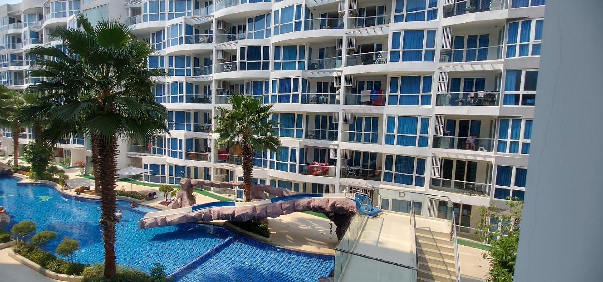 อพาร์ทเม้น Grand Avenue, 2 Bed-/ 2 Bathroom, 70 Sqm, Pool View