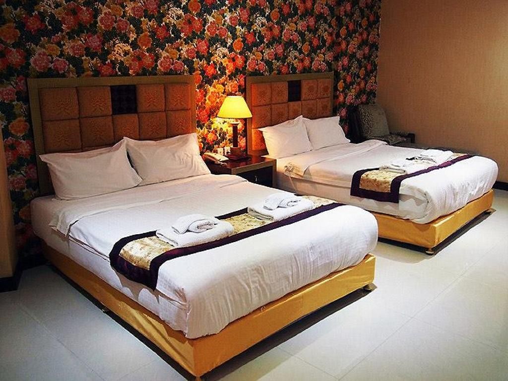 เดอะ พรีวี่ สวีทส์ 2* Pattaya