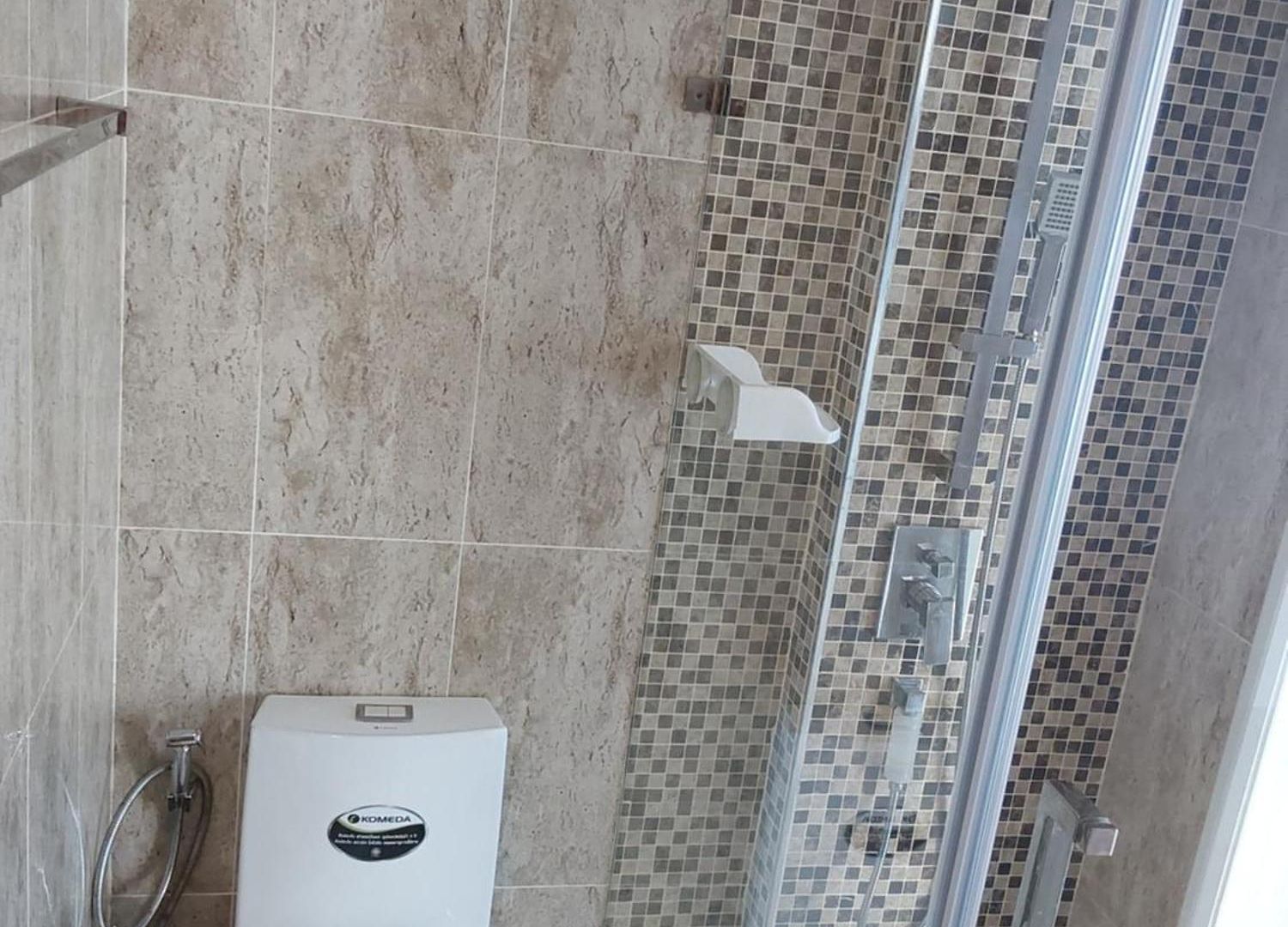 Grand Avenue, 2 Bed-/ 2 Bathroom, 70 Sqm, Pool View * Pattaya