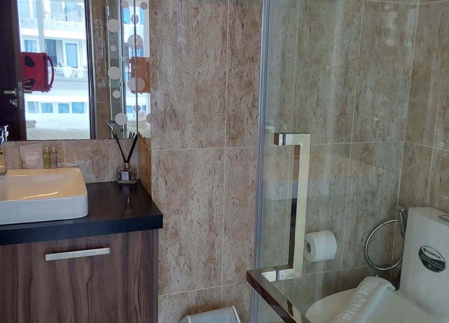 Grand Avenue, 2 Bed-/ 2 Bathroom, 70 Sqm, Pool View Pattaya
