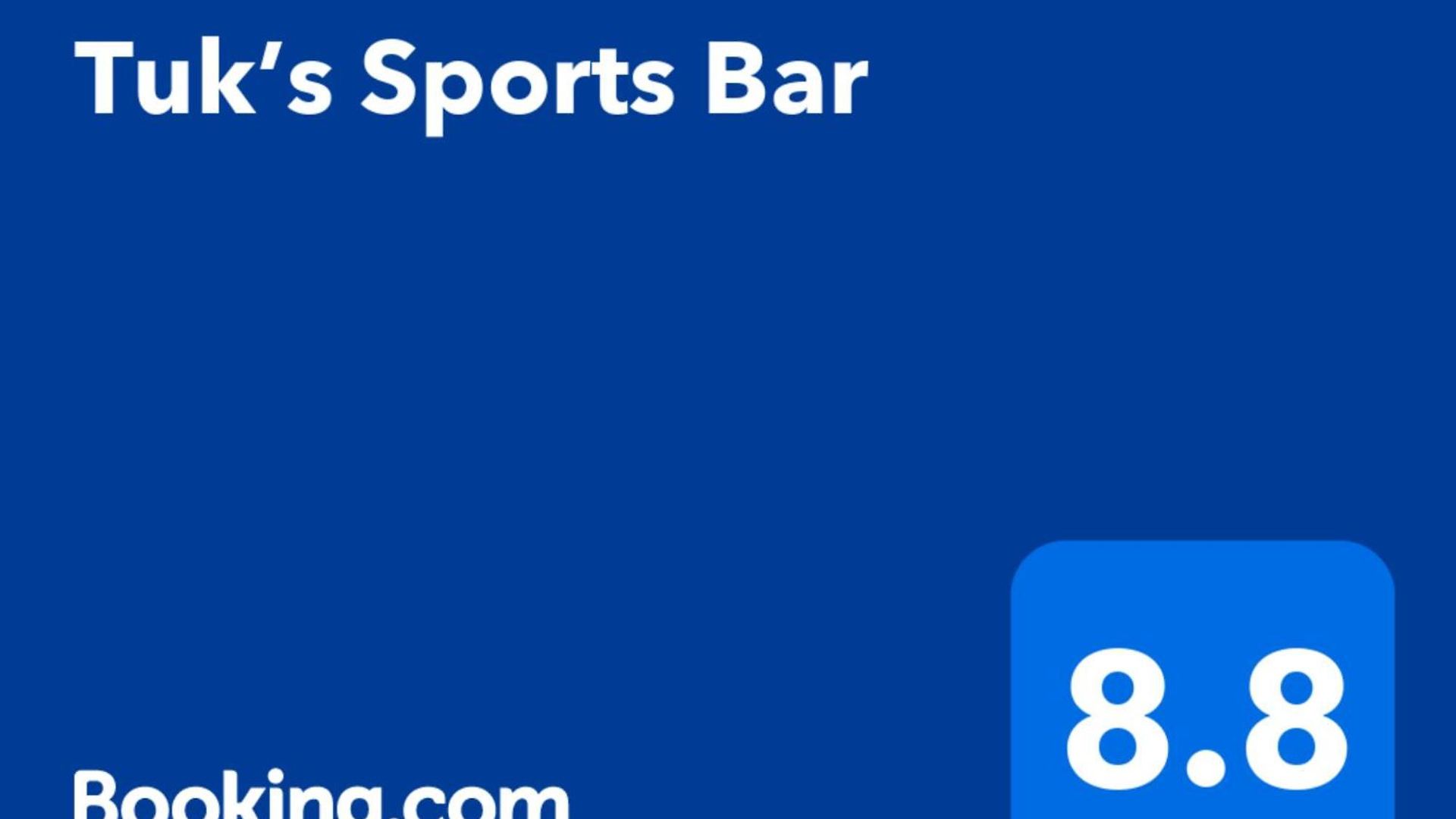 บ้านพัก Tuk's Sports Bar