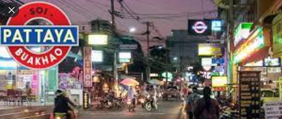 Luxury Semi-2bed Pool Near & Walking Street! * Pattaya