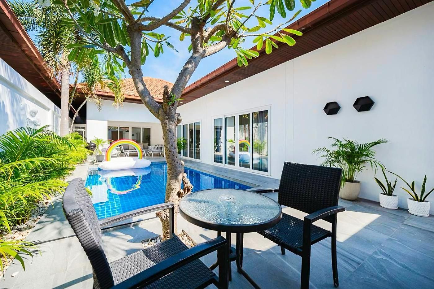 Majestic Pool Private * Pattaya