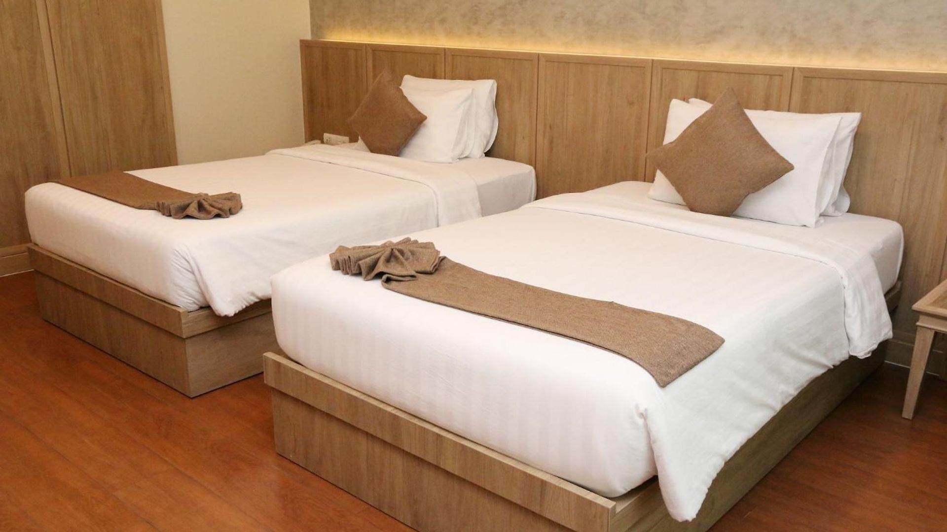 Hotel Crystal Palace Luxury Pattaya