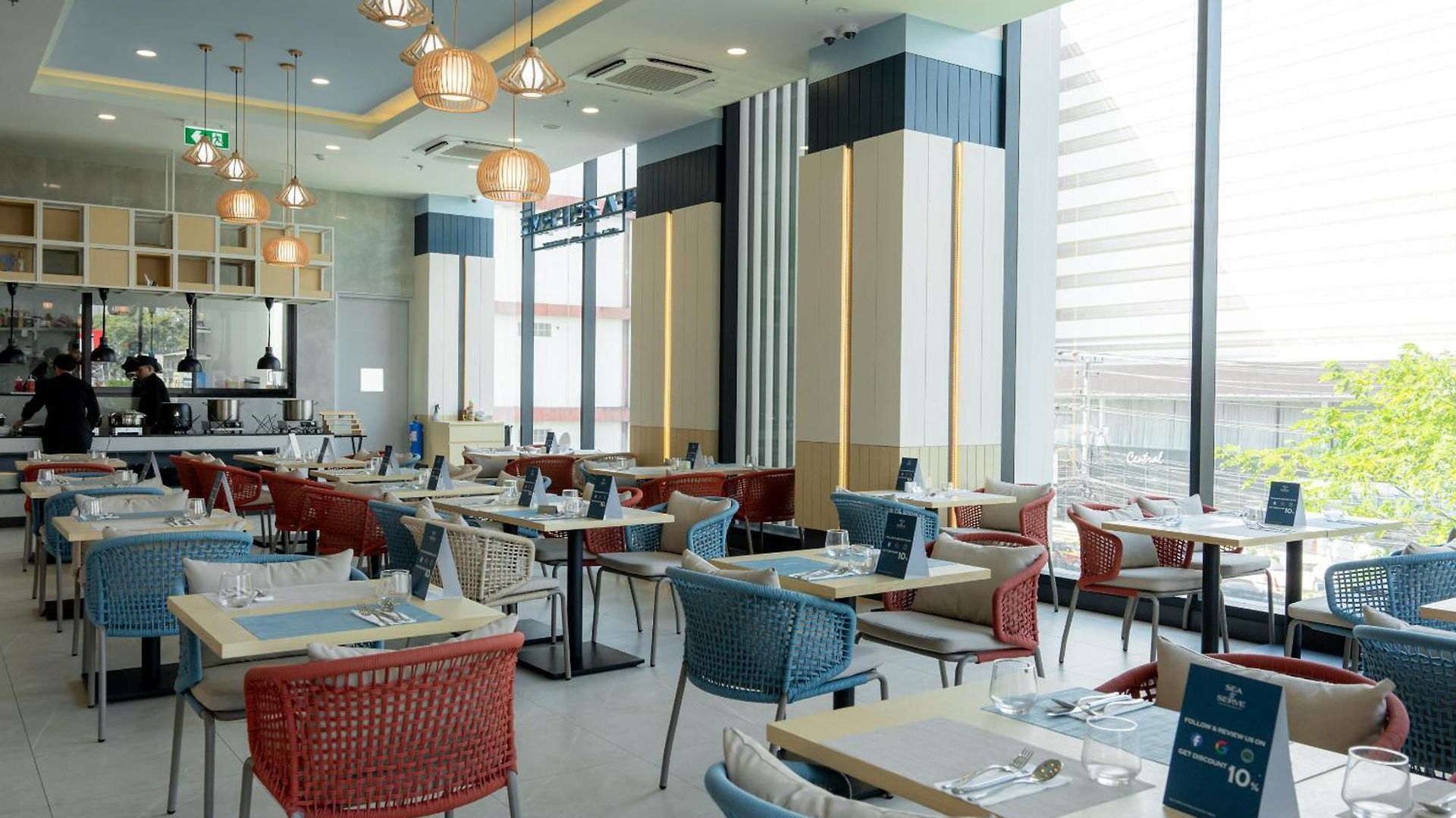โรงแรม Somerset