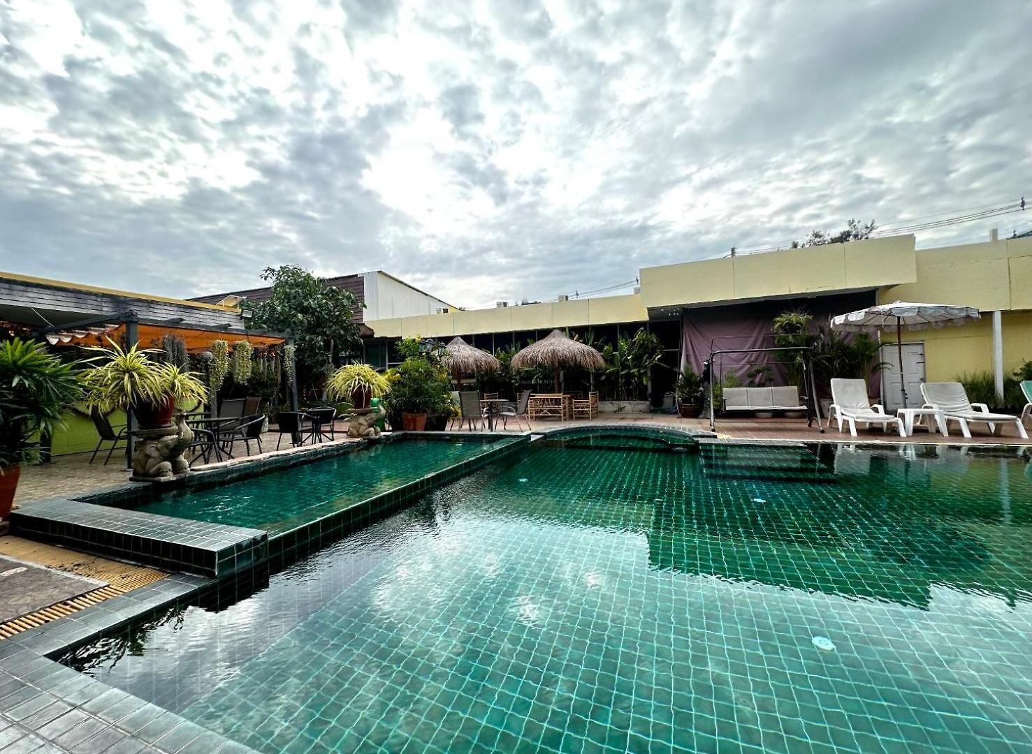 รีสอร์ท อนันตรา พัทยา 3*
