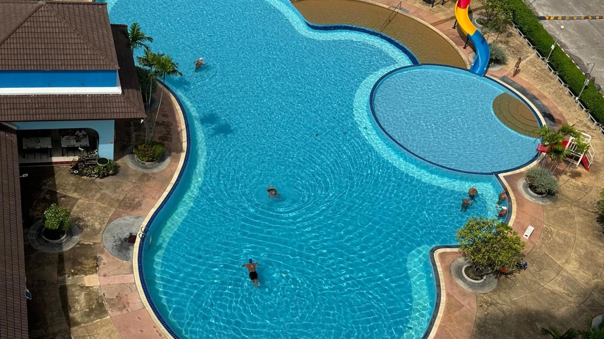Mena美景公寓酒店 * Pattaya