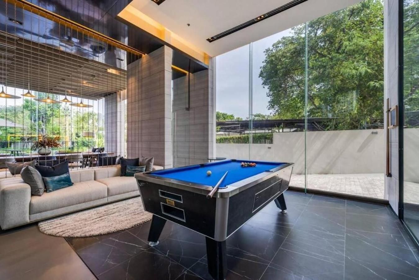 Amazing Large With Sea View Near Pattaya