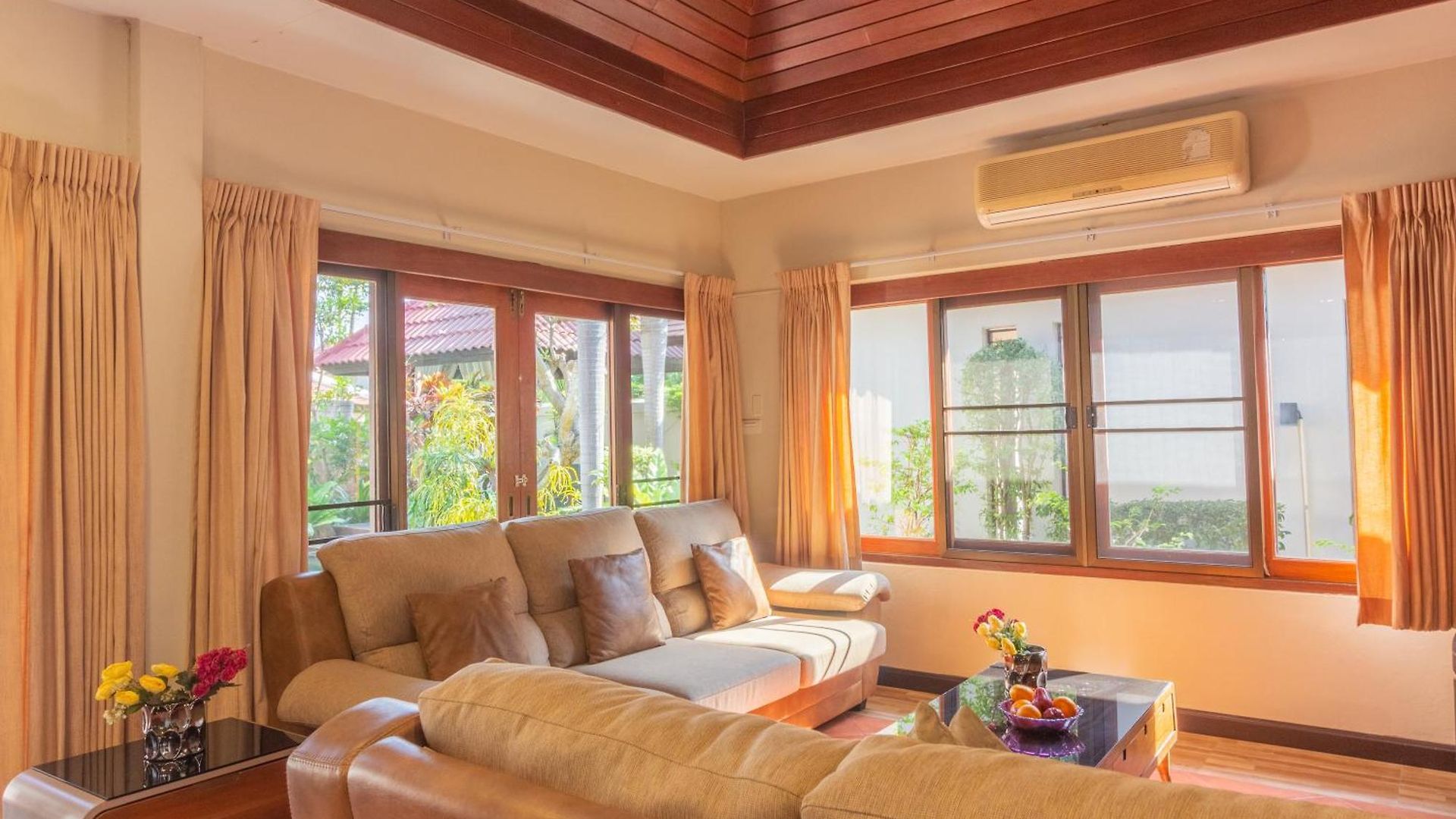 3br Bali Style Privatepool Near Main Road Large Pool * Pattaya
