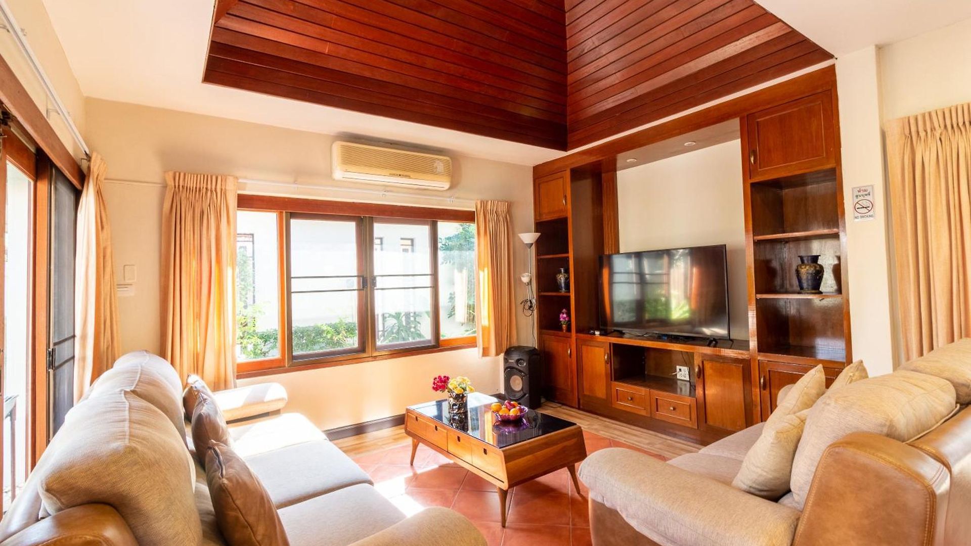 3br Bali Style Privatepool Near Main Road Large Pool Villa Pattaya