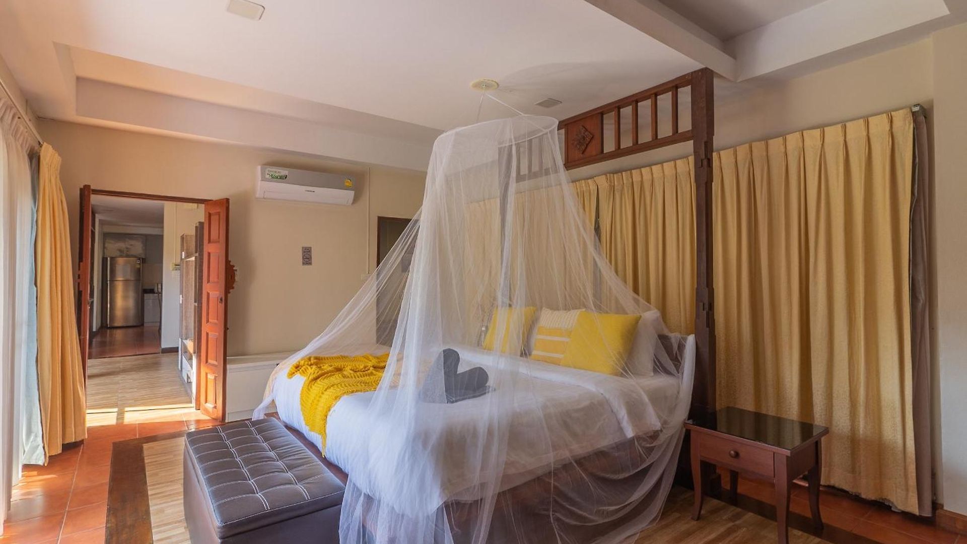 Villa 3br Bali Style Privatepool Near Main Road Large Pool Pattaya