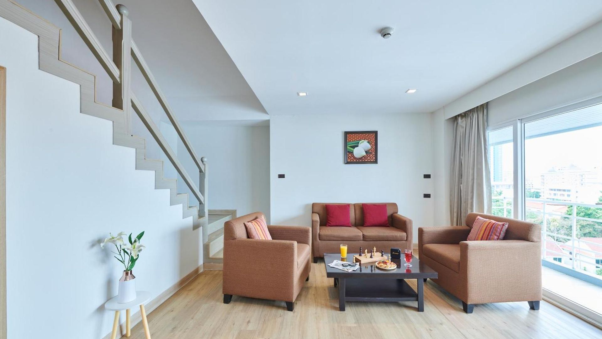 Adelphi 4*