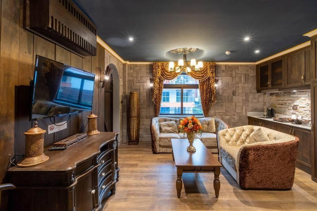 The Castle Pratumnak Hill 6 Bedroom อพาร์ทเม้น Pattaya